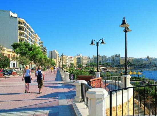 Modern 2 Bedroom Maisonette In Central Σλιέμα Εξωτερικό φωτογραφία